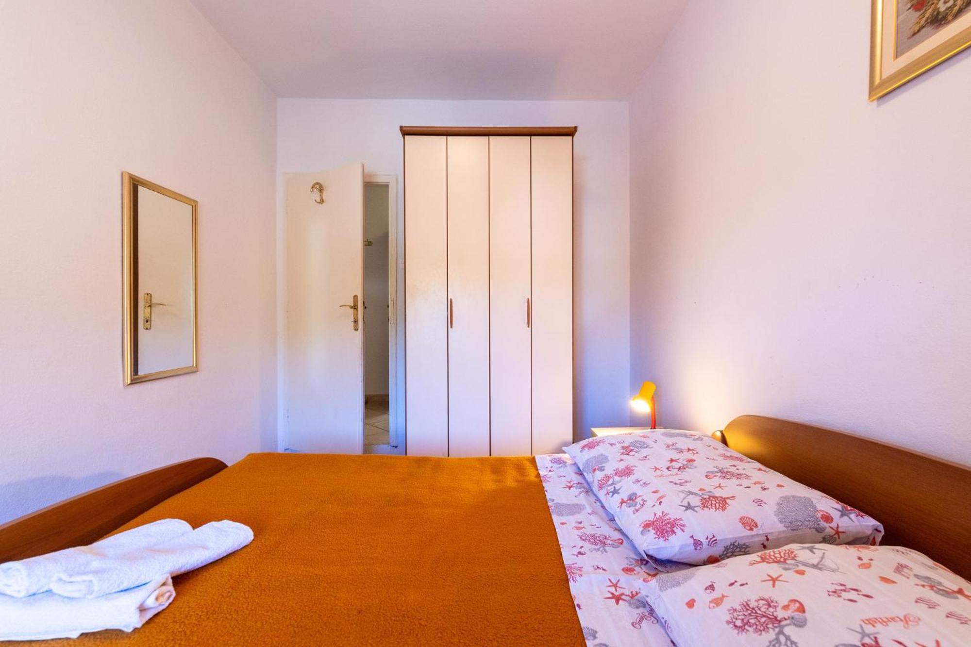 Apartments By The Sea Cove Zarace - Gdinj, Hvar - 2047 Habitación foto