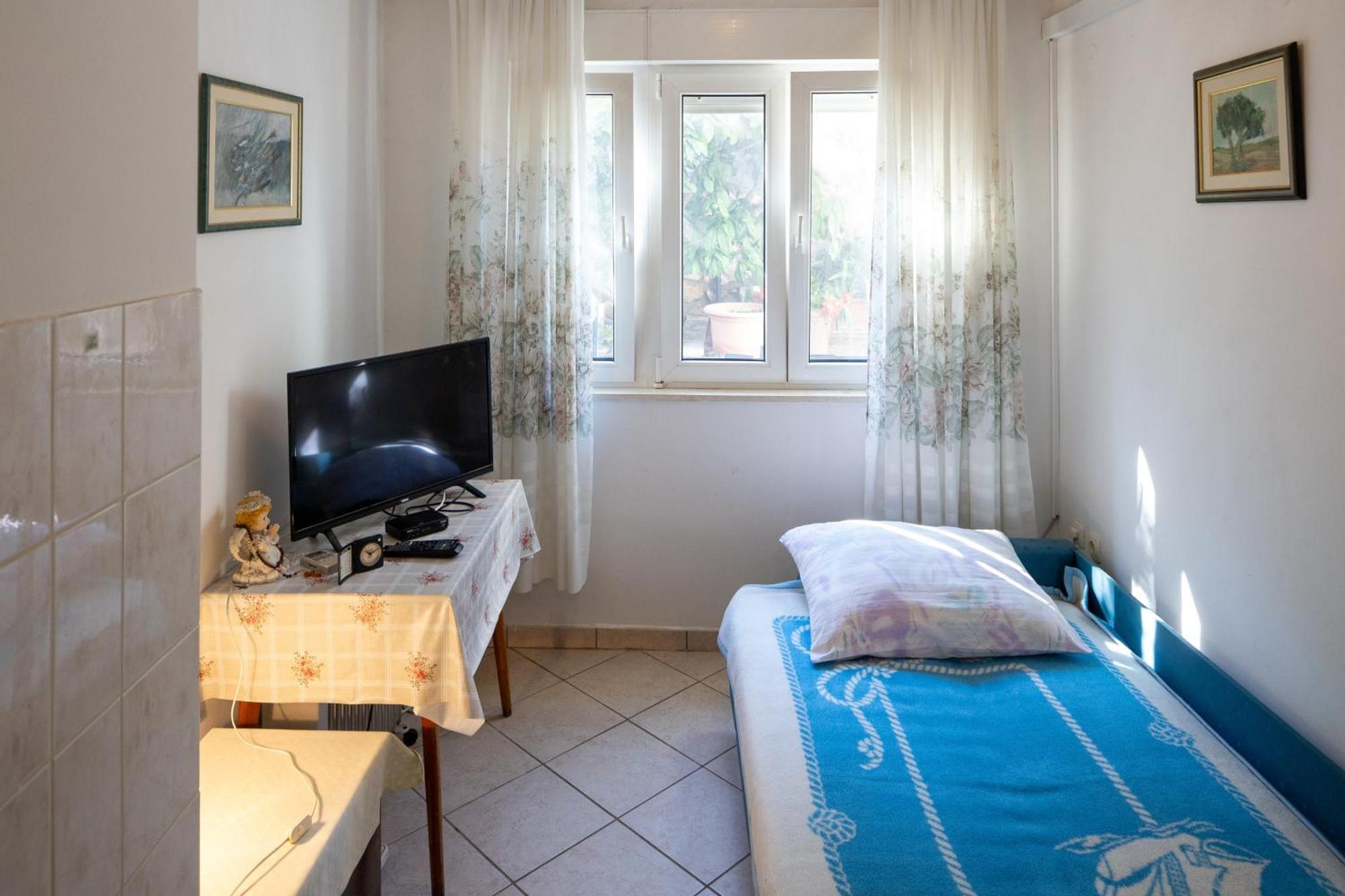 Apartments By The Sea Cove Zarace - Gdinj, Hvar - 2047 Habitación foto